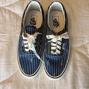 Vans Men's Striped Blue and Black Sneakers